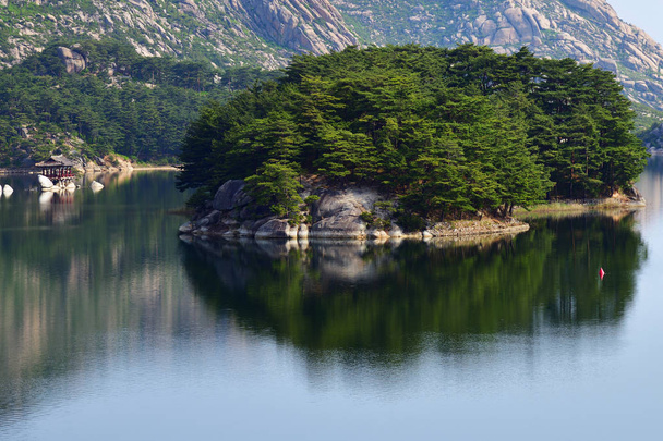 Samilpo lake landscape. North Korea - Φωτογραφία, εικόνα