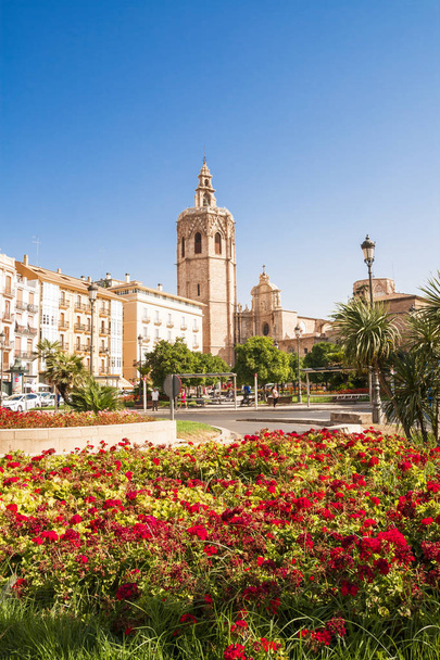 Площа ла Плаза де ла Рейну у Валенсії, Іспанія-історичні Історичні міста - Фото, зображення