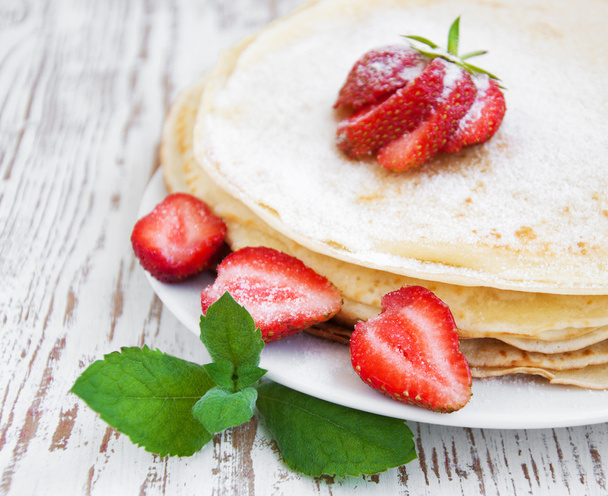 stawberry pancakes - Foto, afbeelding