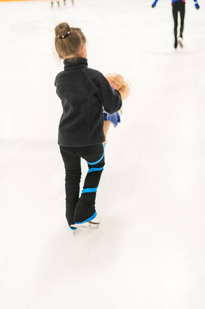 アイススケート - 写真・画像