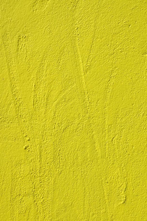 κίτρινο τοίχο του σπιτιού για το με την οδό - Φωτογραφία, εικόνα
