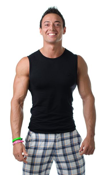 Hombre joven guapo y musculoso sonrientes aislados en blanco - Foto, Imagen