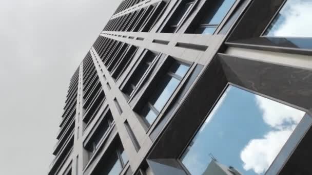 Amerikai stílusú többszintes keretes technológia többszintes épületben. - Felvétel, videó