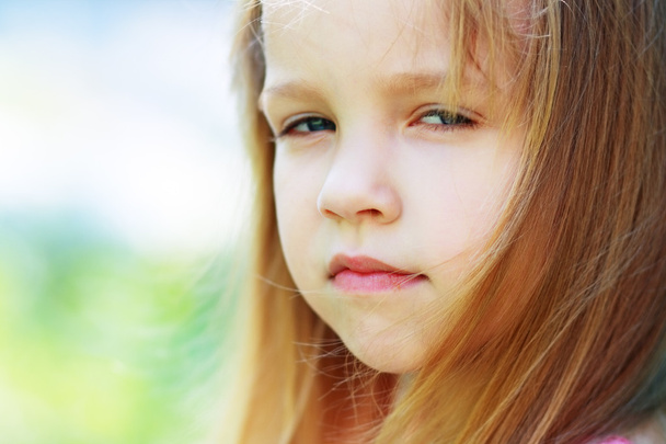 little girl outside - Foto, Imagem