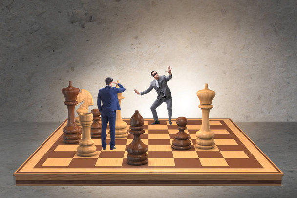 Strateji kavramında büyük satranç tahtasında iş adamı - Fotoğraf, Görsel