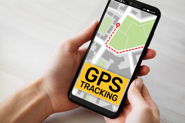 GPS карта стеження на екрані смартфона. Глобальна система позиціонування, концепція навігації
. - Фото, зображення