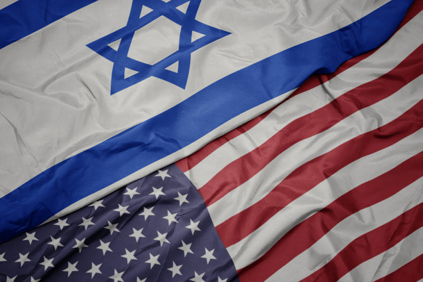 κυματιστό σημαία των Ηνωμένων Πολιτειών της Αμερικής και της εθνικής σημαίας του Ισραήλ. - Φωτογραφία, εικόνα