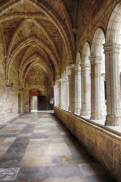 Собор и монастырь Успения Пресвятой Богородицы в Сантанде
 - Фото, изображение