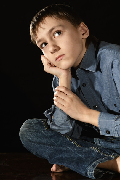 upset young boy - Foto, afbeelding
