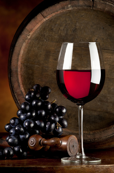 kırmızı şarap ile natürmort - Fotoğraf, Görsel
