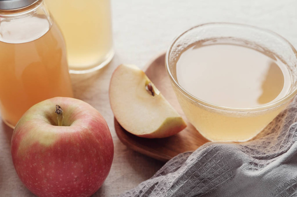 Apple cider vinegar with mother in glass bowl, probiotics food f - Foto, immagini