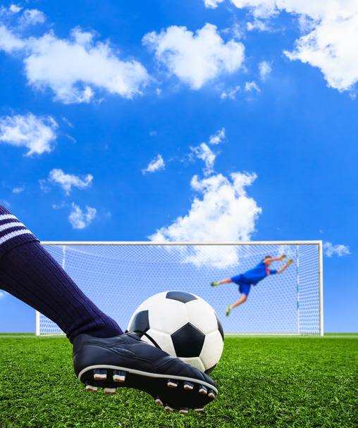 foot shooting soccer ball to goal, penalty - Zdjęcie, obraz