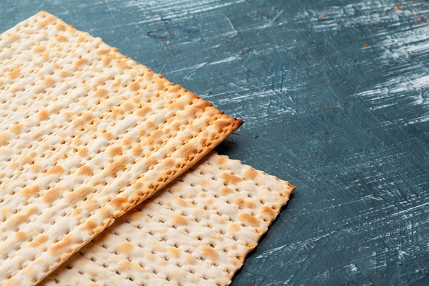 Jewish traditional matzo bread - Foto, immagini