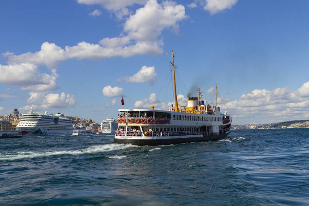 Sea voyage with old ferry (steamboat) on the Bosporus - Istanbul, Turkey - Foto, immagini