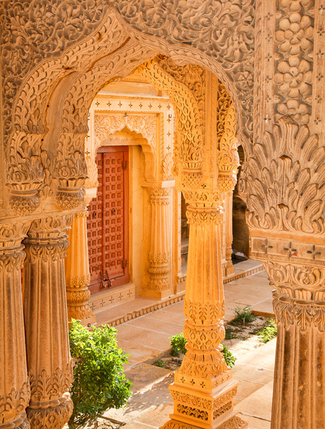 Temppeli lähellä Jaisalmer, Intia
 - Valokuva, kuva