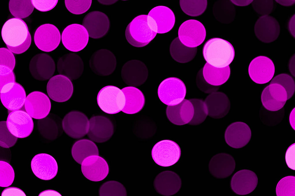 Fondo bokeh púrpura abstracto y colorido desenfocado. desenfocado y difuminado muchos ronda luz púrpura
 - Foto, imagen