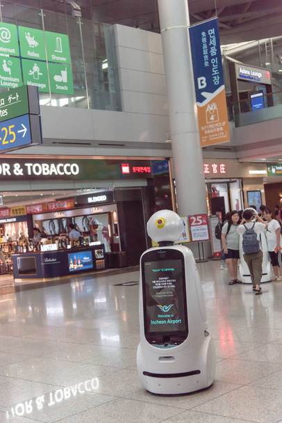 Airstar pasażera Aiding Robot na lotnisku Incheon w Korei Południowej - Zdjęcie, obraz