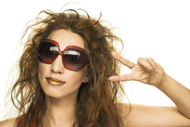 Young woman in sunglasses - Fotoğraf, Görsel