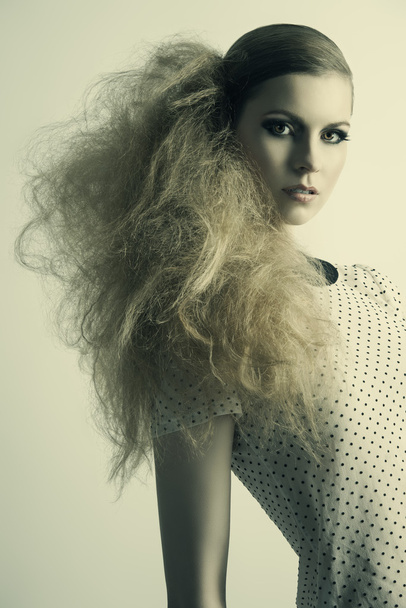 fashion model with strange hair-style - Foto, afbeelding