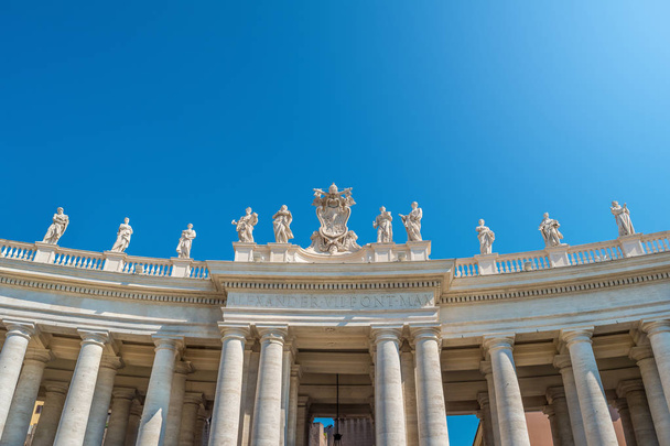 Doric Columns of St. Peter's Square in the Vatican - Fotoğraf, Görsel