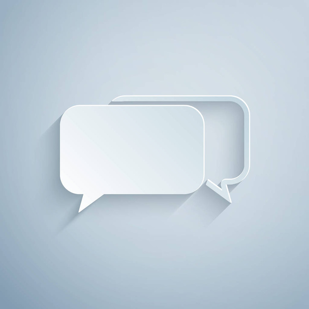 Papír vágott chat ikon izolált szürke háttér. Beszédbuborékok szimbólum. Papírművészeti stílus. Vektoros illusztráció - Vektor, kép