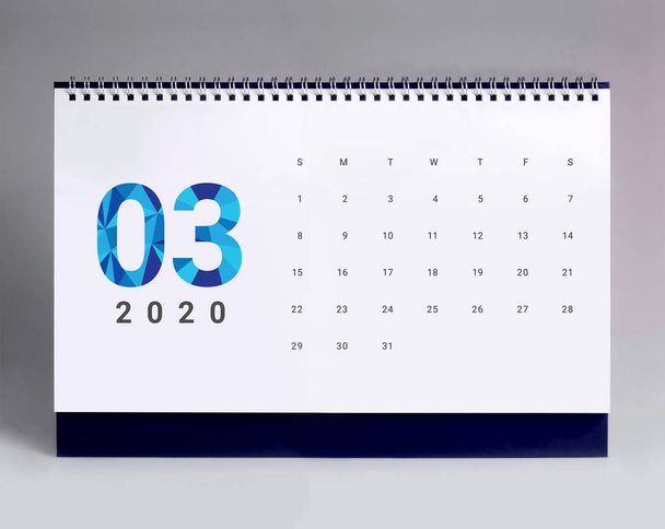 Proste biurko kalendarz 2020-marzec - Zdjęcie, obraz