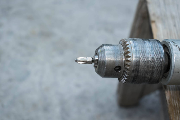 Дриль електрична викрутка для ремонту слюсаря
 - Фото, зображення
