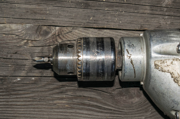 Τρυπάνι ηλεκτρικό κατσαβίδι τρυπάνι για κλειδαρά επισκευής - Φωτογραφία, εικόνα