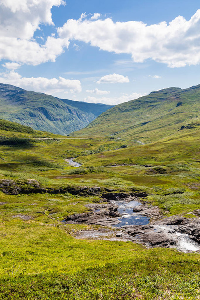 Rivière Gaula le long de Gaularfjellet en Norvège
 - Photo, image