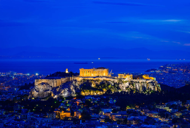 Akropolisz Athénban, Görögországban, éjjel - Fotó, kép