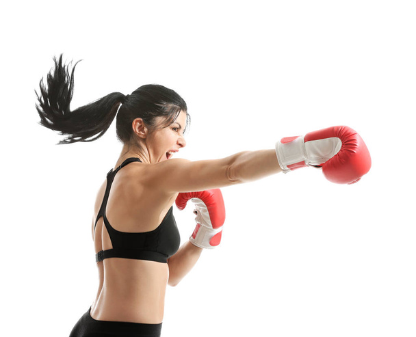 Спортивная женщина боксер на белом фоне
 - Фото, изображение
