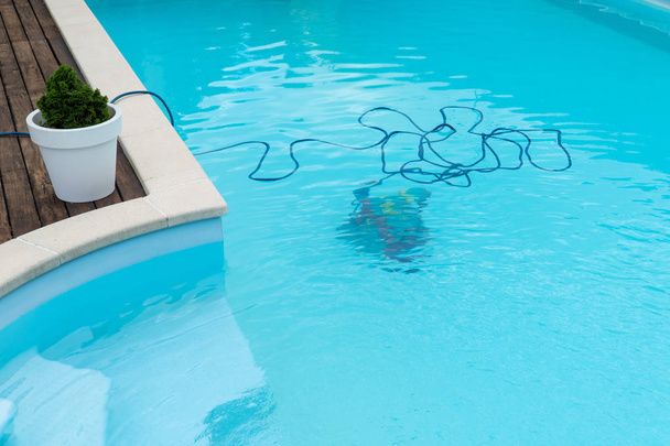 Robot tisztító medence - Fotó, kép