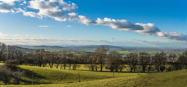 Cotswold Panorama from Broadway Hill looking out towards the Val - Foto, Imagem