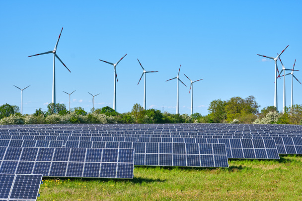 Produzione di energia rinnovabile in Germania rurale - Foto, immagini