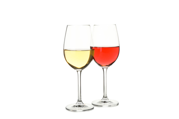 Lunettes avec vin isolé sur fond blanc
 - Photo, image