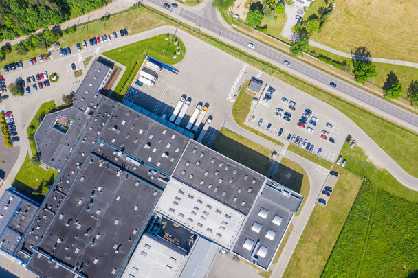 Vue aérienne du centre de distribution, photographie de drone de la
 - Photo, image