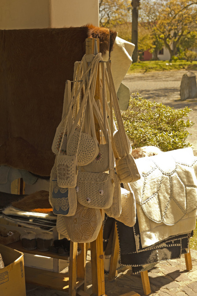 Praca w wątku. urugwajski włókiennictwa. - Zdjęcie, obraz