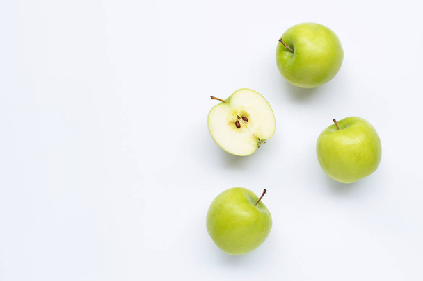 Green apples on white background. - Foto, afbeelding