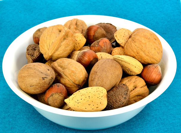 Smíšený ořechy ve skořápce - Fotografie, Obrázek