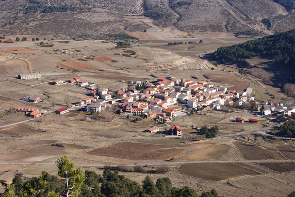 μικρά χωριά στο εσωτερικό της Αραγωνίας - Φωτογραφία, εικόνα
