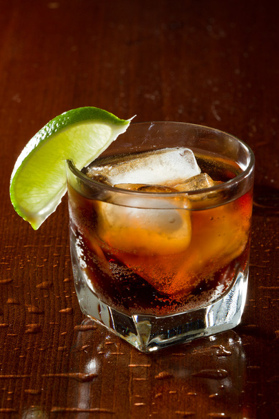 rum and cola - Foto, afbeelding