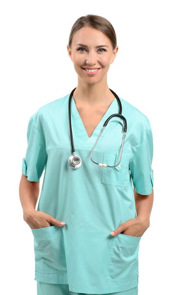 infermiera con stetoscopio su sfondo bianco
 - Foto, immagini