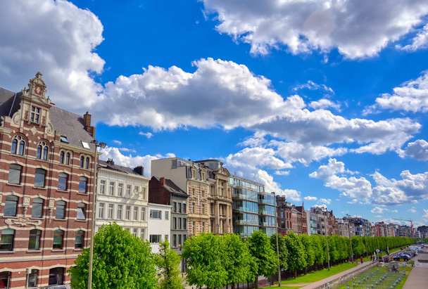 Straatscènes en architectuur in Antwerpen, België. - Foto, afbeelding