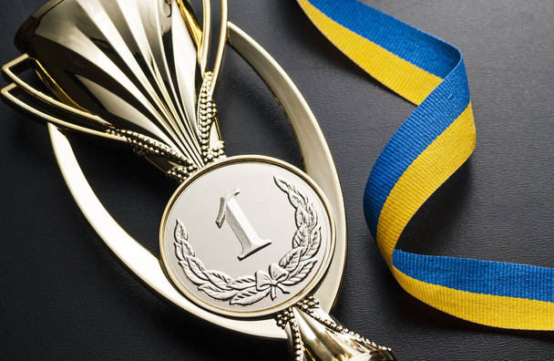 Medalla de los ganadores de oro para una competición o carrera
 - Foto, Imagen