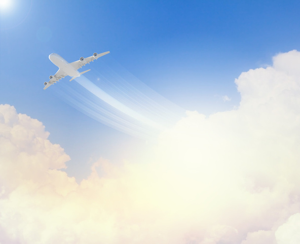 Imagen del avión en el cielo
 - Foto, Imagen