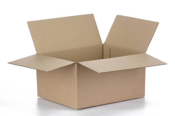 Open cardboard box - Foto, imagen