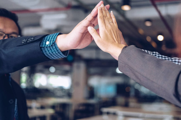 businessman joining united hand, business team touching hands to - Φωτογραφία, εικόνα