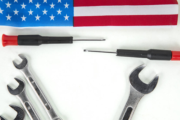 Wrenches and screwdriver with American flag - Fotografie, Obrázek