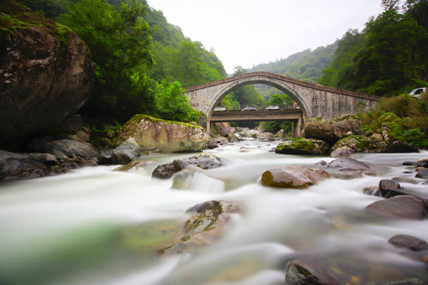 Πέτρινη γέφυρα/Rize-Τουρκία - Φωτογραφία, εικόνα