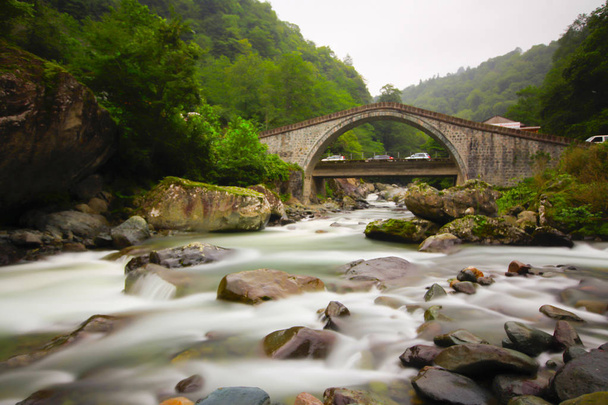 Πέτρινη γέφυρα/Rize-Τουρκία - Φωτογραφία, εικόνα